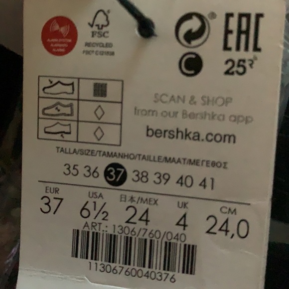 🌹NWT. Bershka Black Stiletto Heels with Bejeweled Fringe. Size 6,5. - Picture 7 of 7